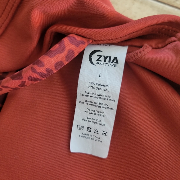 ZYIA Leopard Light n tight bra - Picture 5 of 11